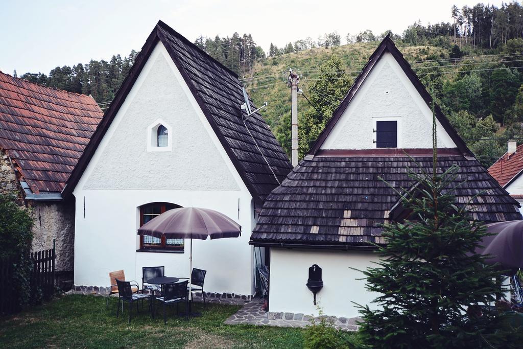 Syparne Guest House Liptovsky Jan Exterior photo